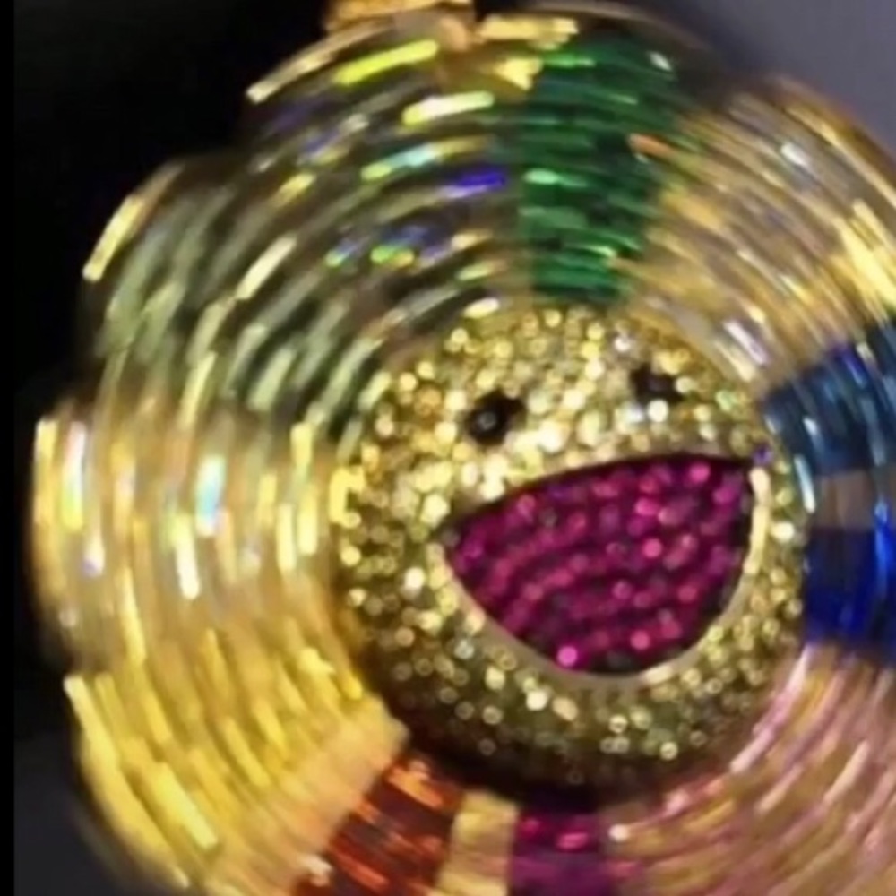 Meet your Posher, Raymoneek